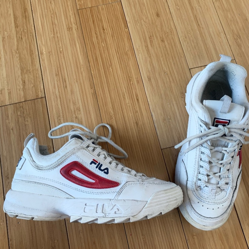 FILA disrupters women’s size 8.5